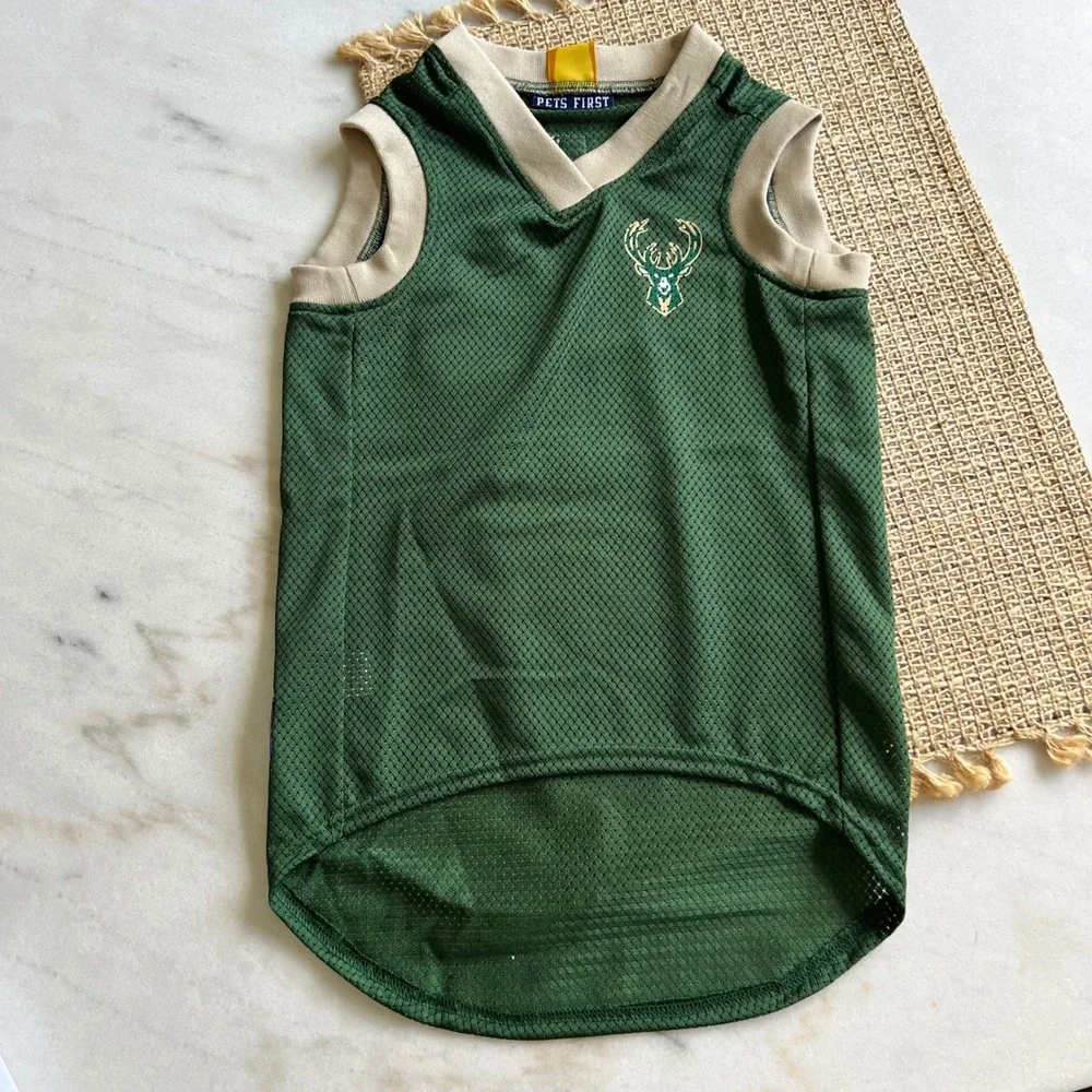 NBA Milwaukee Bucks Dog Jersey Pets First Apparel Green Number 01‎